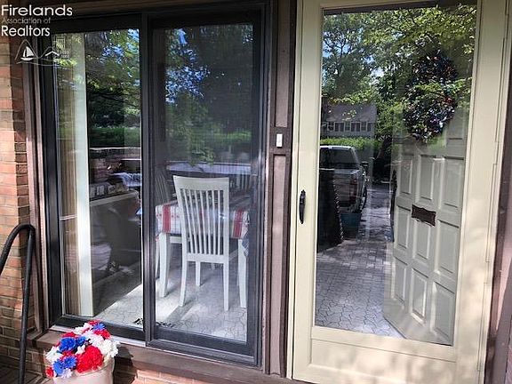 3rd image of 1100 By The Shores Dr APT 4