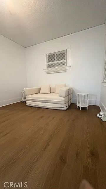 1 bed, 600 sqft, $1,800 — Photo 3