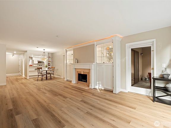 5th image of 15512 Country Club Drive #B14