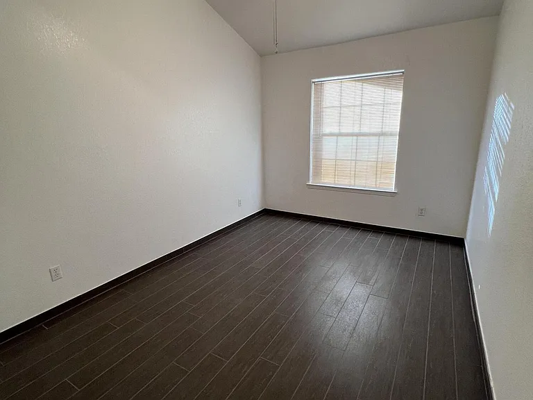 7115 Oval Rock Dr — Photo 14