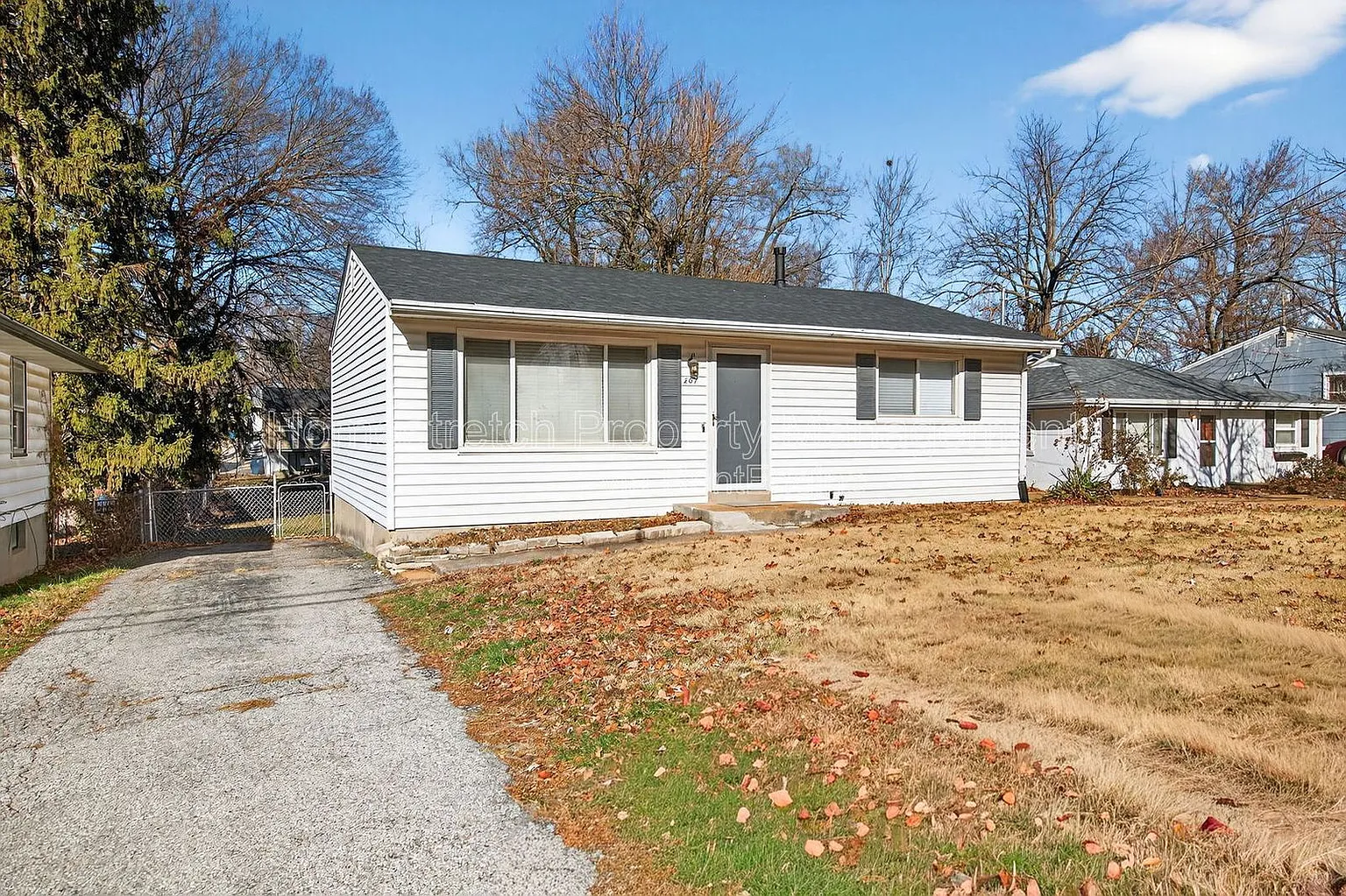 207 Anistasia Dr photo 1