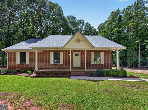 174 Rock House Rd, Senoia, GA 30276