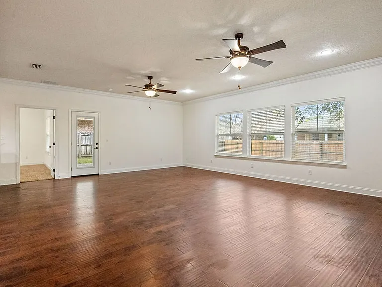 2159 Bayshore Dr — Photo 18