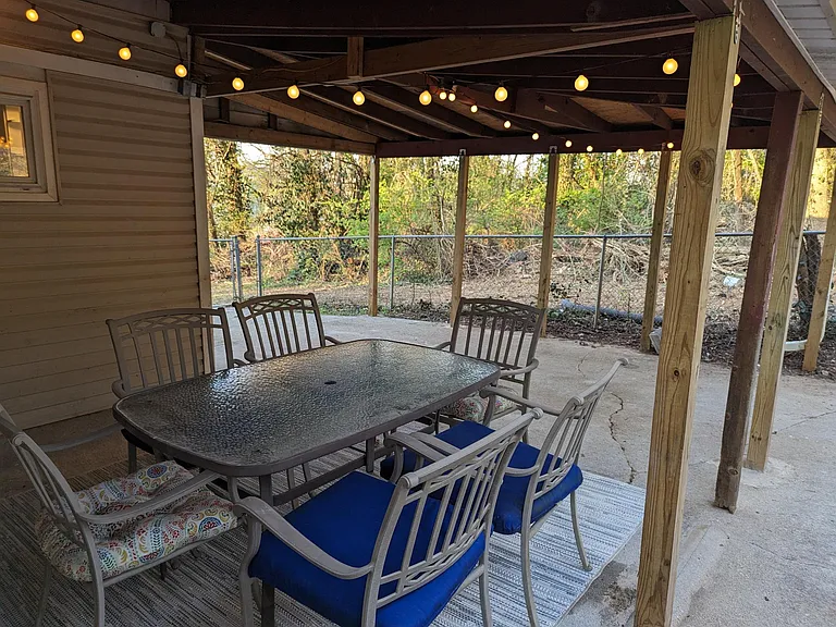 918 Gertrude Ave — Photo 6