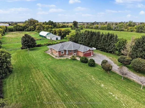 3282 County Road 16 Rd, North Dundas, ON K0E 1W0