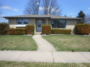2618 24th St, Kenosha, WI 53140