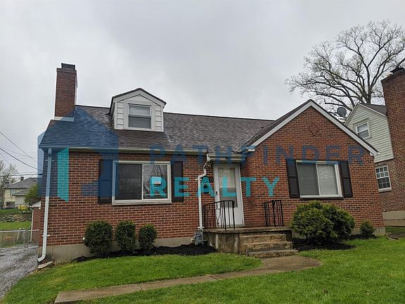 2nd image of 520 W Parkwood Dr