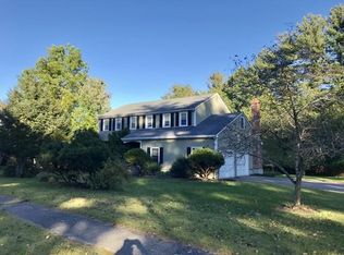 28 Blacksmith Dr, Medfield, MA 02052