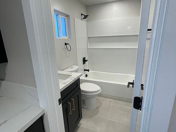 4th image of 3363 A St #3