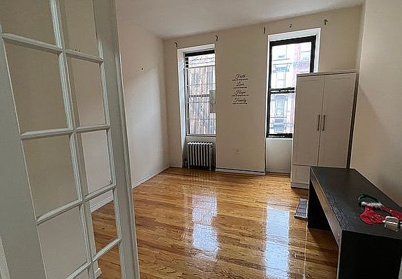 5th image of 236 E 89th St APT 2A