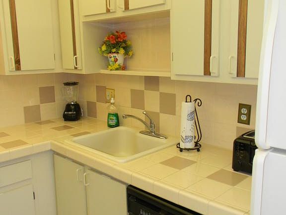 5th image of 5136 Privet Pl APT C