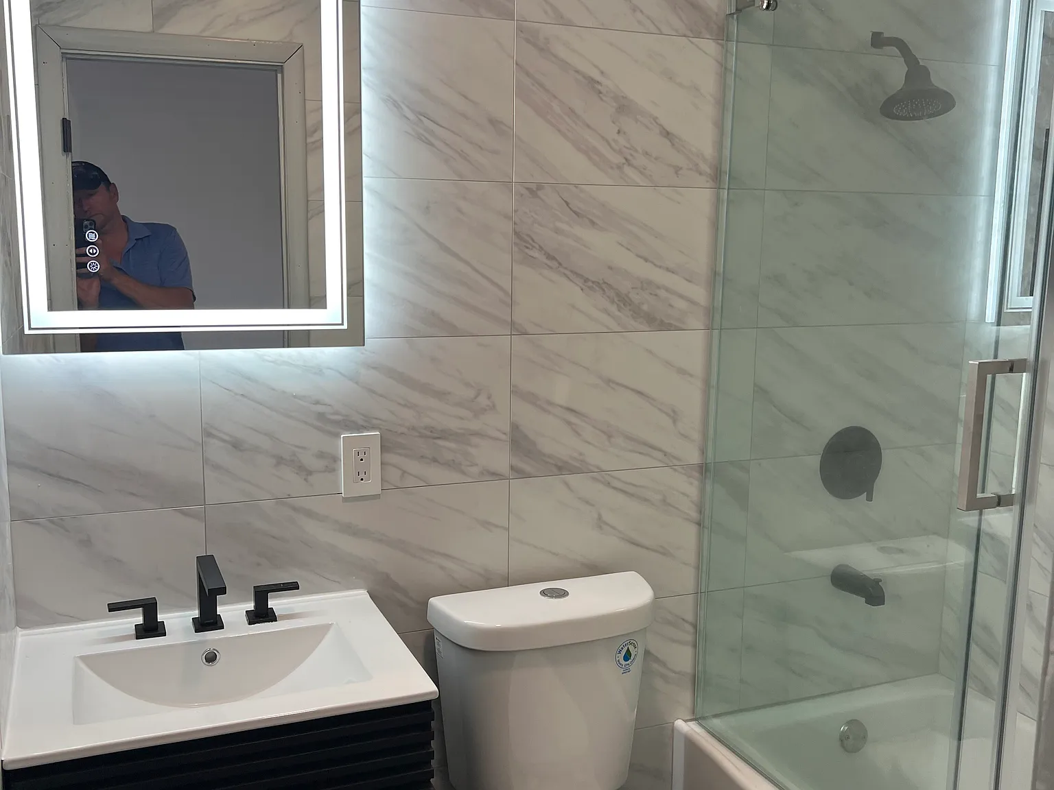 2 bed, 611 sqft, $2,000 — Photo 2
