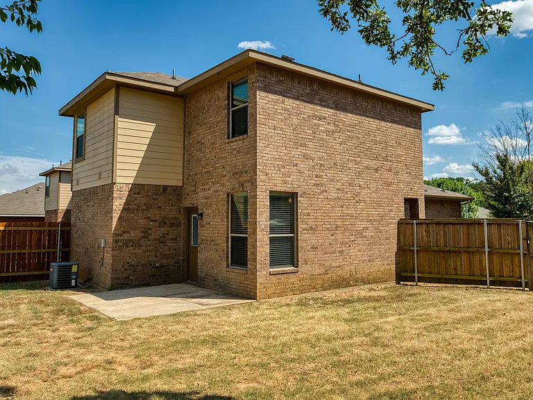 1430 Piedmont Dr — Photo 24