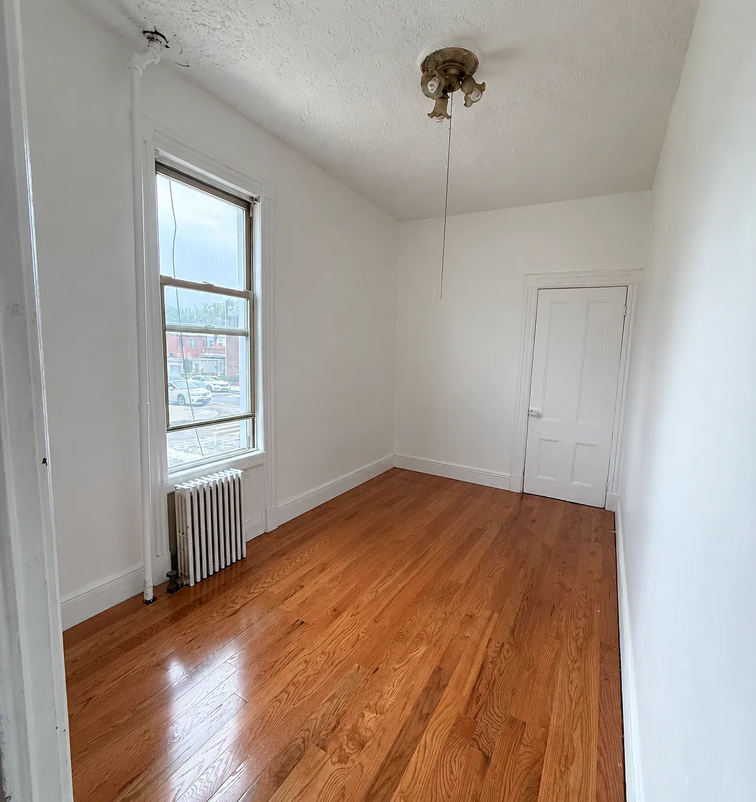 276 Onderdonk Avenue — Photo 3