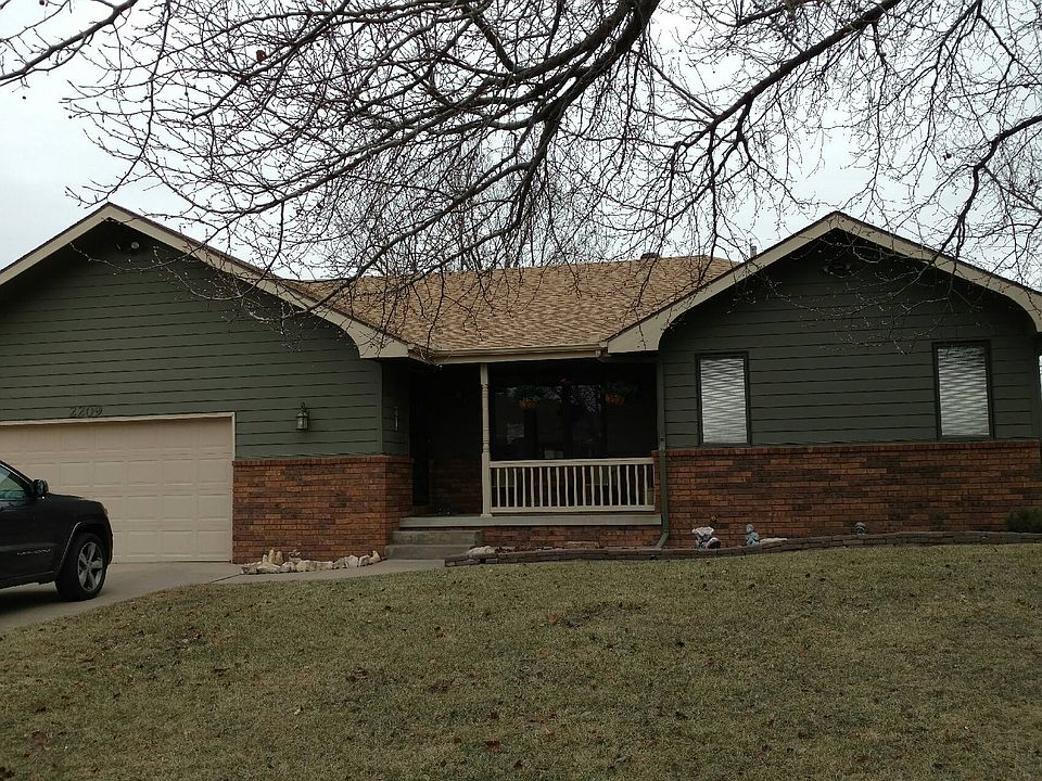 1st image of 2209 Linden Dr