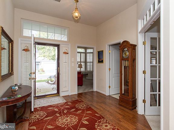 2nd image of 5810 S Marwood Blvd