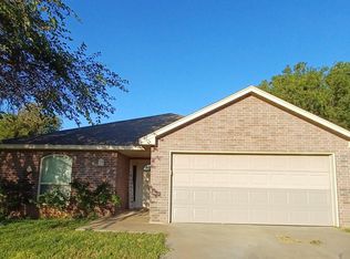 906 Valley View Rd, Enid, OK 73701