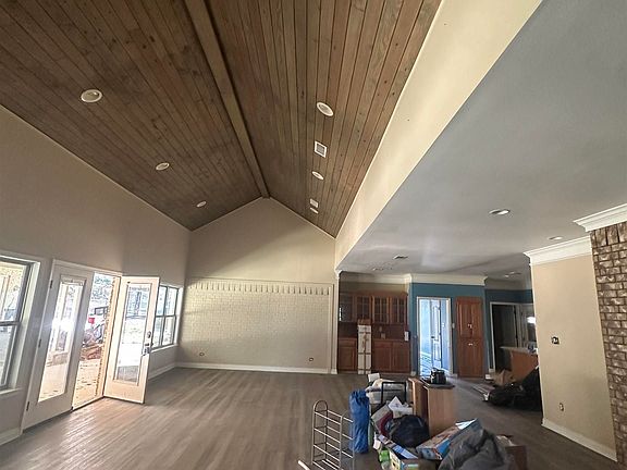 4th image of 109 Amy Ln