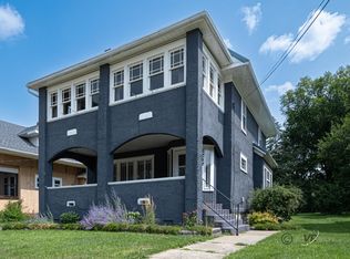 1247 S Walnut Ave, Freeport, IL 61032