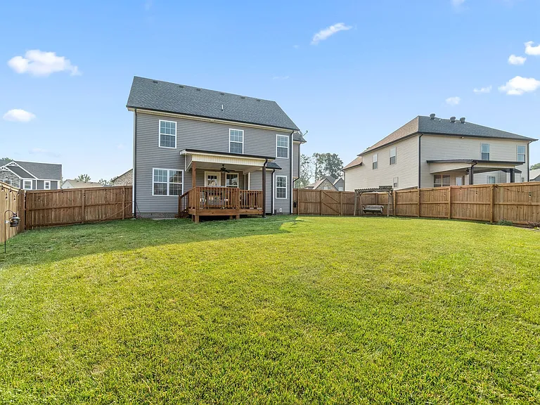 345 Rye Dr — Photo 32