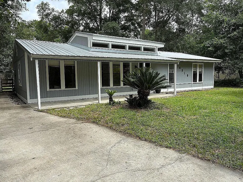 4319 NW 26th Dr