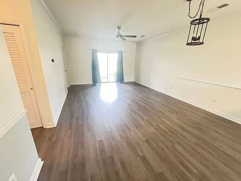 208 Castle Dr #1372 — Photo 11