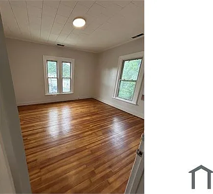 288 Hanover St #2 — Photo 5