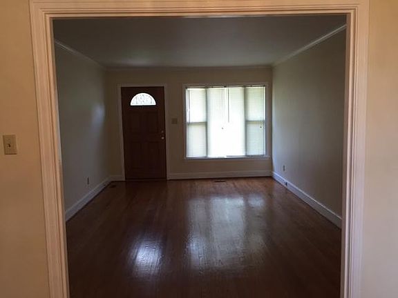3rd image of 303 N Saint Marks Ave