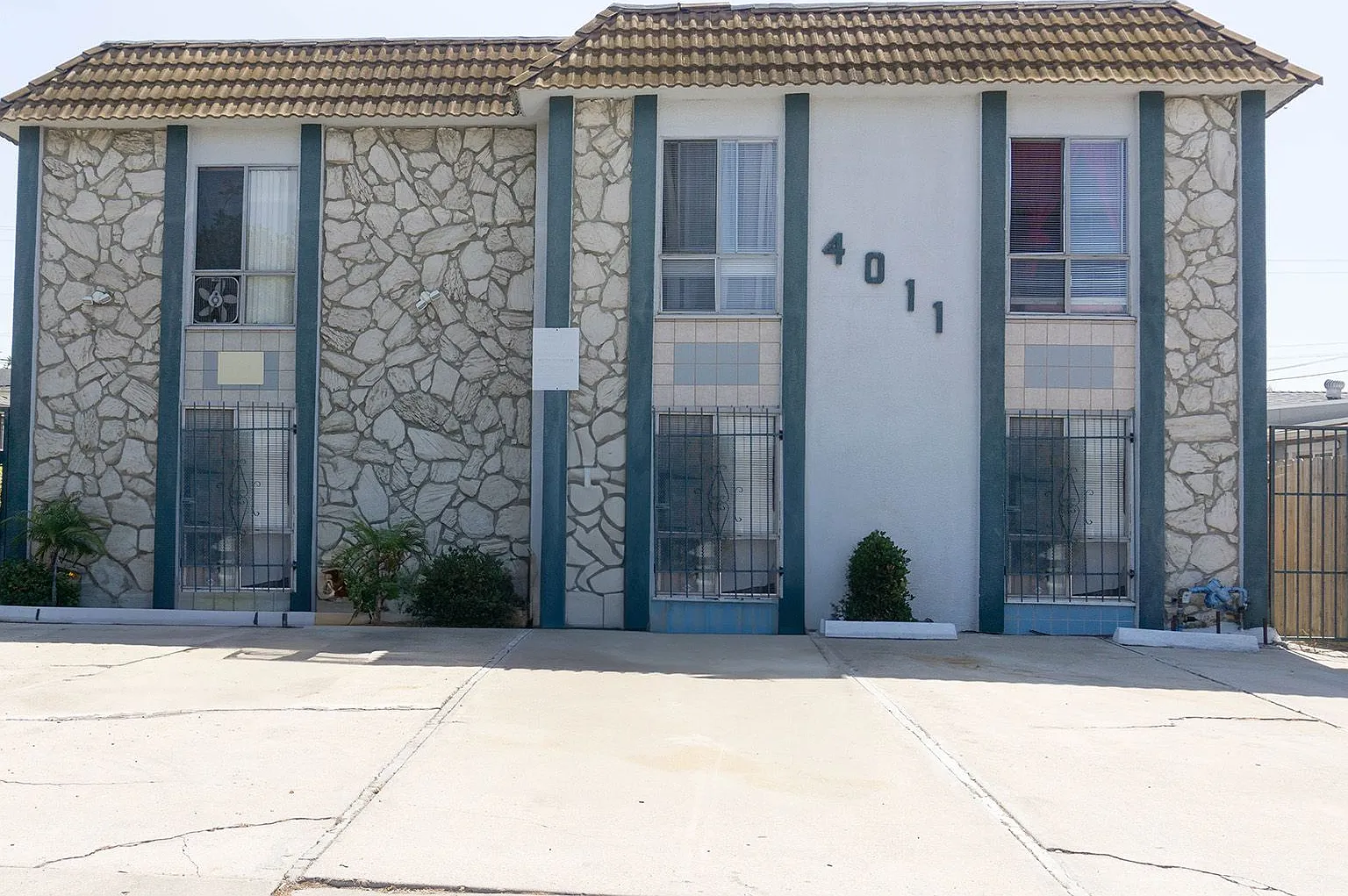 1 bed, 1 bath — Photo 1