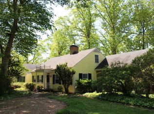 605 Glebe Rd, Irvington, VA 22480