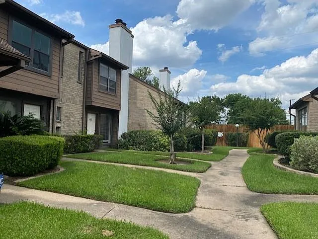 2601 S Braeswood Blvd #403