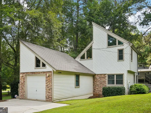 7898 Norris Lake Rd, Snellville, GA 30039
