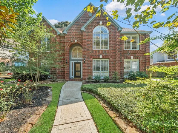 18 S Dragonwood Place, Spring, TX 77381