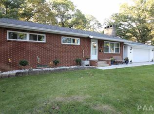 202 Shady Knolls Dr, East Peoria, IL