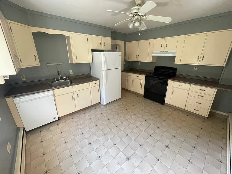 205 Park Ave #205 — Photo 4