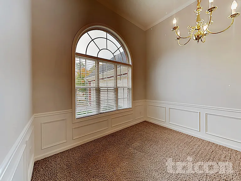 640 James Ridge Dr — Photo 7