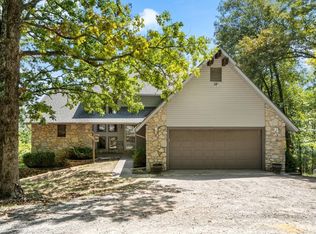 115 Scenic Rd, Eureka Springs, AR 72631