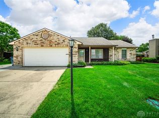 8621 Emeraldgate Dr, Dayton, OH 45424