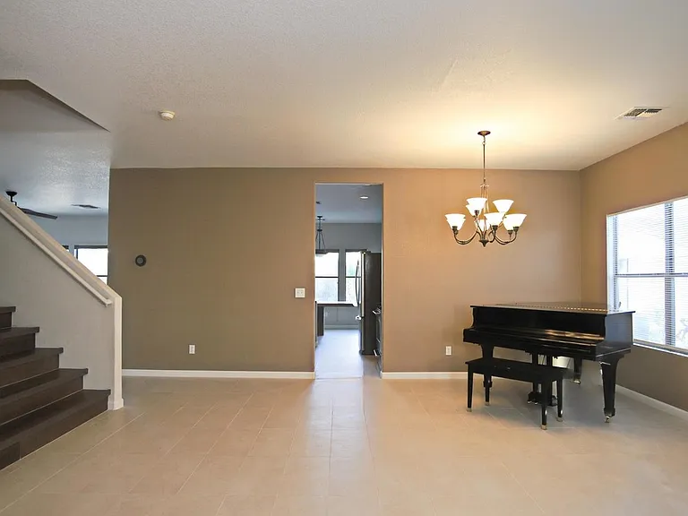 8833 S 13th Pl — Photo 6