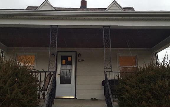 2nd image of 1289 W Laurel Cir