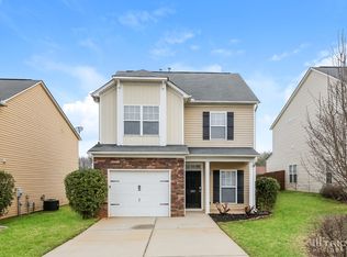 303 Stonewood Crossing Dr, Boiling Springs, SC 29316