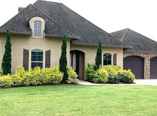 309 Sugar Creek Ln, New Iberia, LA 70563