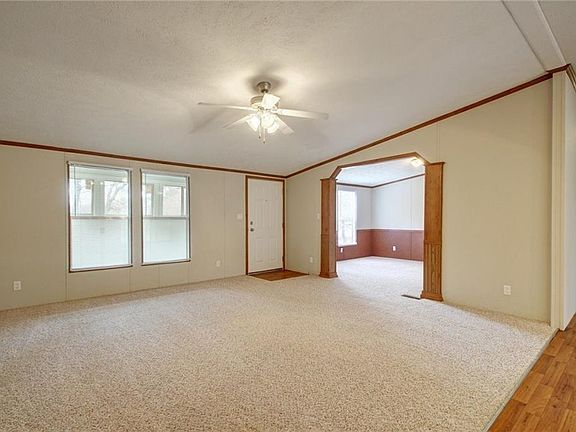 5th image of 131 Park Dr