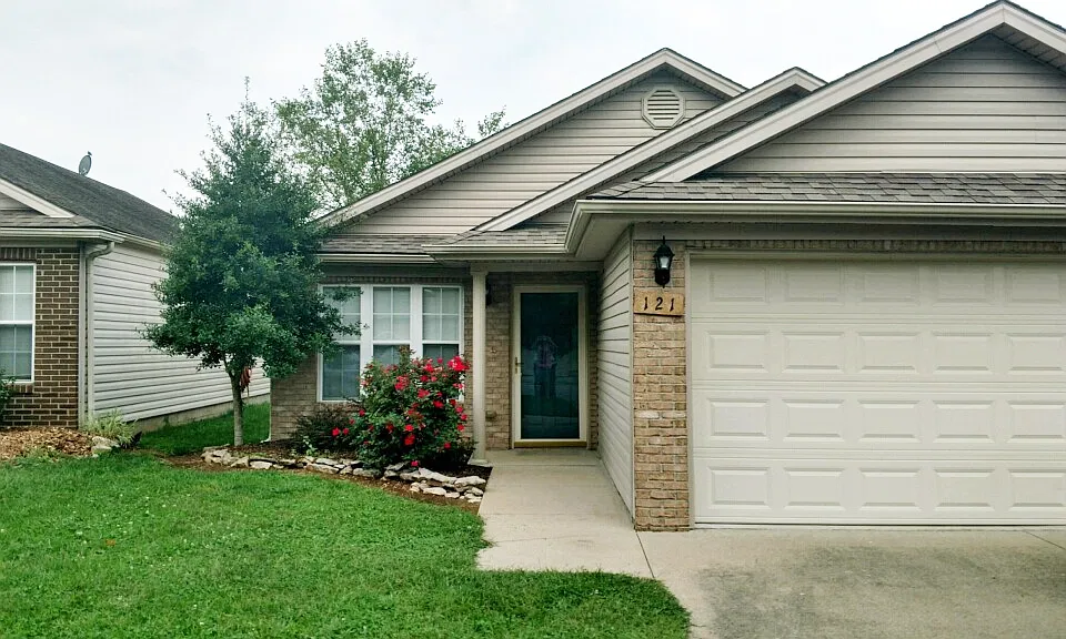 121 Blue Heron Pl