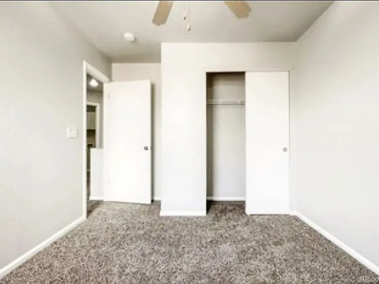 8061 S Kittredge Way — Photo 28