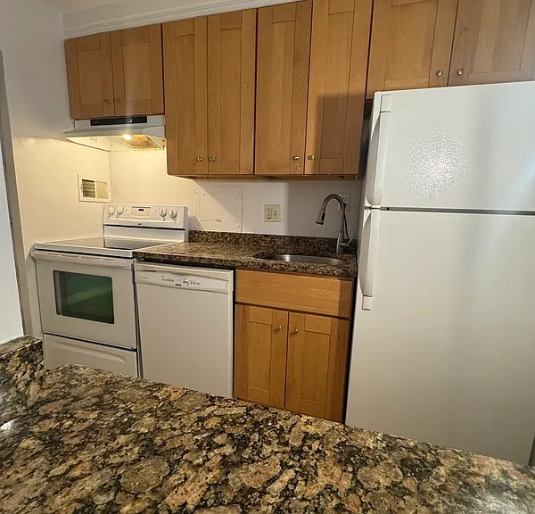 1718 P St NW #218 — Photo 5
