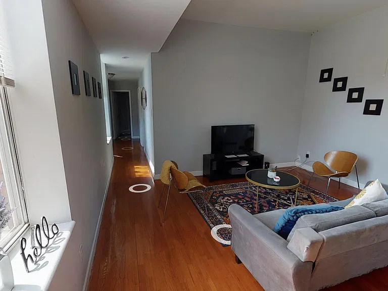 4525 McPherson Ave #201 — Photo 2