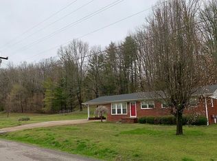 407 Hurricane Meadows Dr, Waynesboro, TN 38485