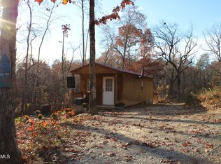 60 Apple Rd, Crossville, TN 38572