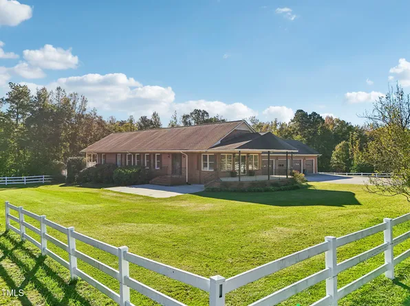1517 Crickett Rd, Raleigh, NC 27610